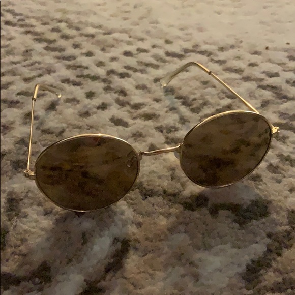 7 SUNGLASSES 😎 - Picture 8 of 8